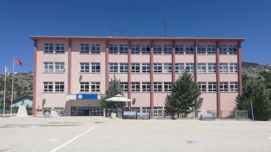 Perihan Erdoğan Ortaokulu Fotoğrafı